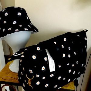 Travel bag and matching reversible bucket hat.